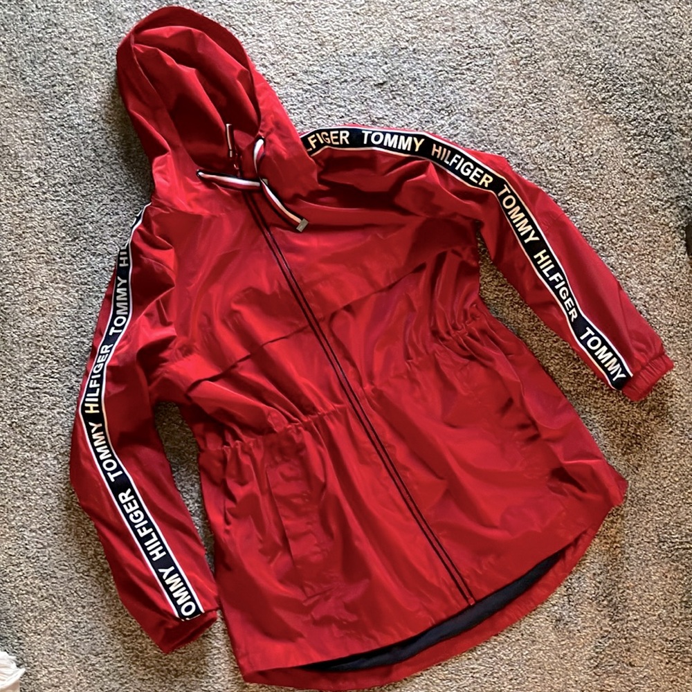 TOMMY HILFIGER WINDBREAKER WATERPROOF SIZE M